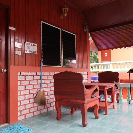 Save Bungalow Ко Тао Стая снимка